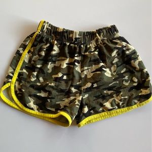 Kohana Polyester Soandex camouflage retro shorts size 10-12